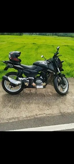 Bajaj Pulsar 180 2012