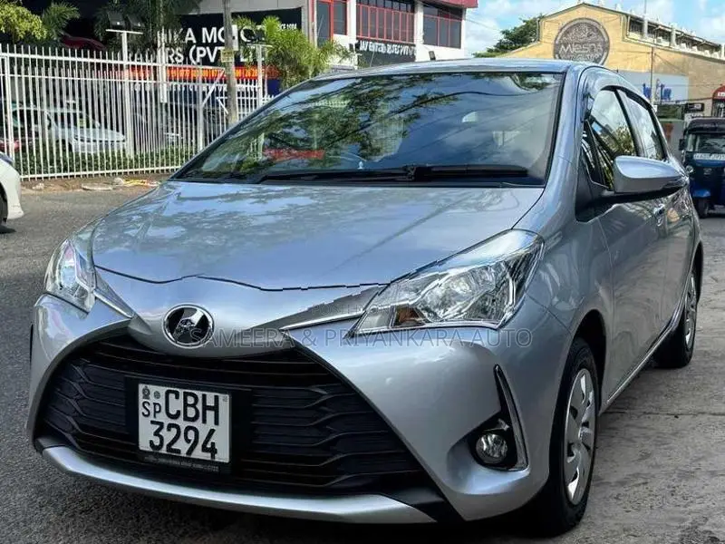 Toyota Vitz Safety Edition 1 2017