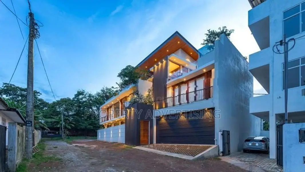 Architect Design Borelasgamuwa Elegant House For Sale