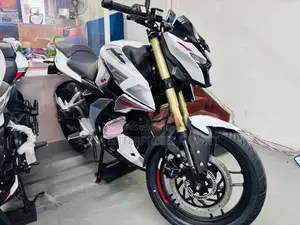 Bajaj Pulsar N160 Premium 2026