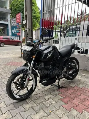 Yamaha FZS V1 2011