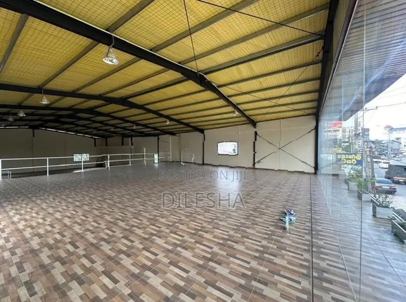 Building for Rent Facing Main Road Kandy