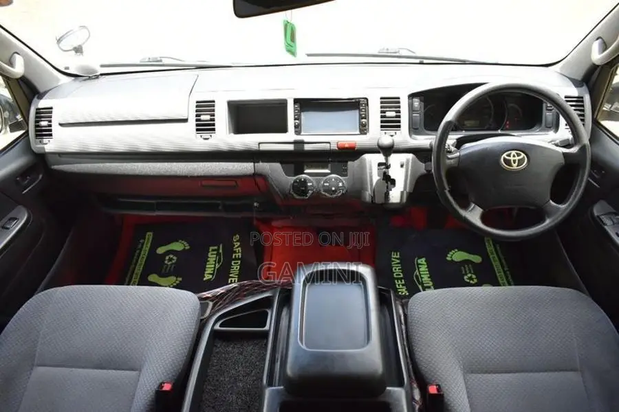 Toyota KDH 223 GL 2012