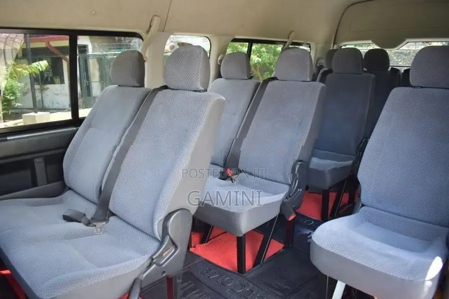 Toyota KDH 223 GL 2012