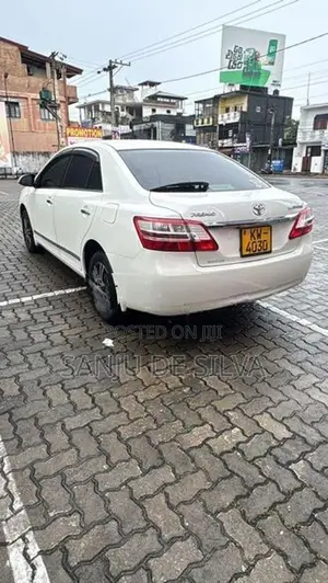 Toyota Premio G Superior 2013