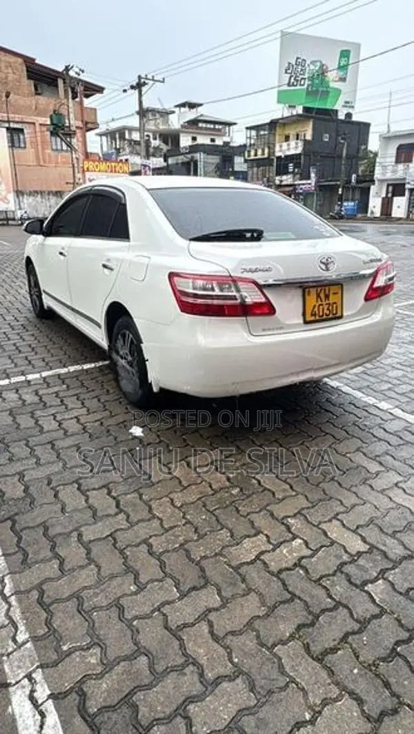 Toyota Premio G Superior 2013