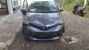 Toyota Vitz 2016