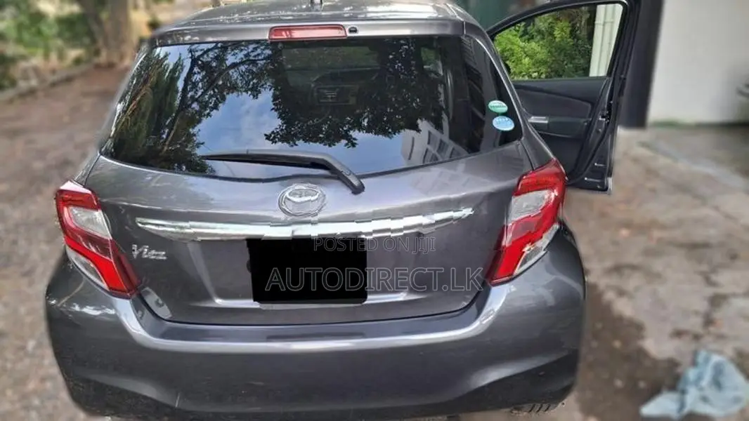 Toyota Vitz 2016