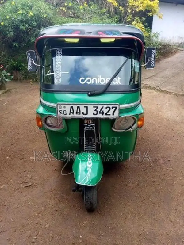 Bajaj RE 2013