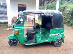 Bajaj RE 2013