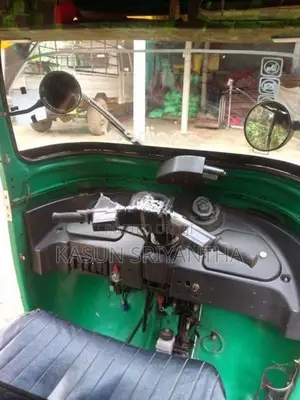 Bajaj RE 2013