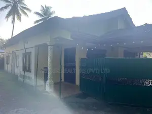 Houses for Sale on 28 Perches – Kirillawala, Kadawatha