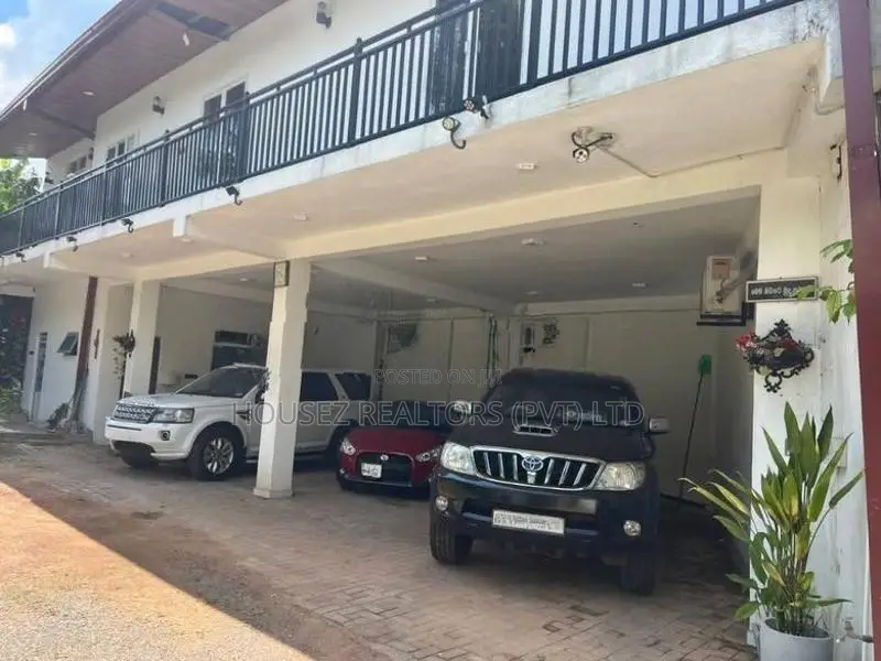 Houses for Sale on 28 Perches – Kirillawala, Kadawatha