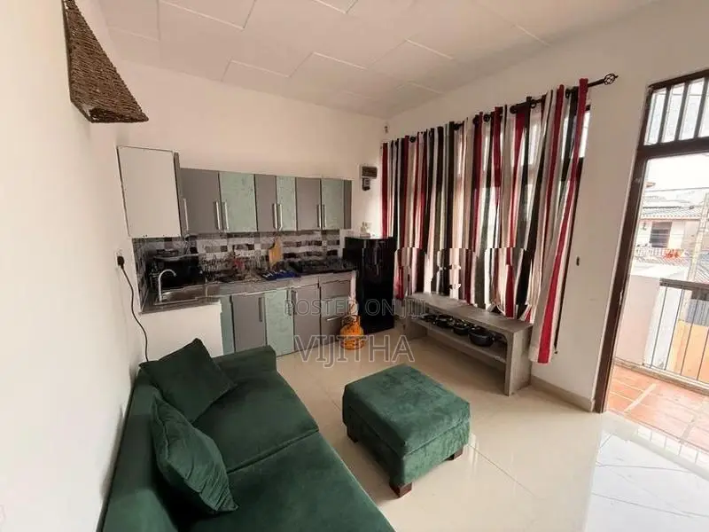 Up Stair House for Rent Nugegoda