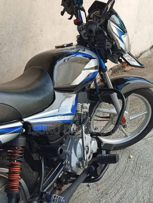 Bajaj CT100 2024
