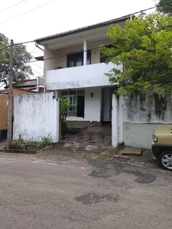 Land with House for Sale – Rajagiriya, Meda Welikada Road