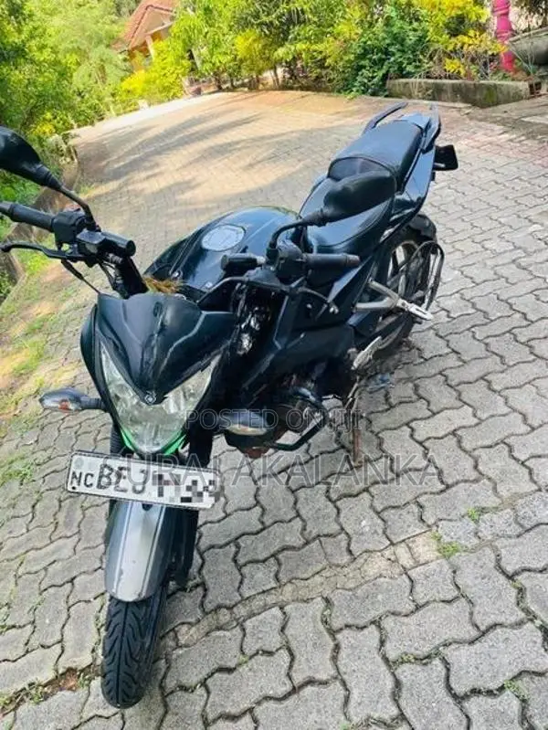 Bajaj Pulsar 150 2016