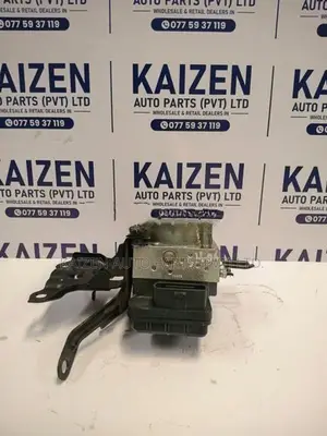 Toyota Yaris ABS Unit
