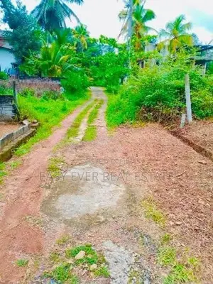 Land for Sale in Homagama