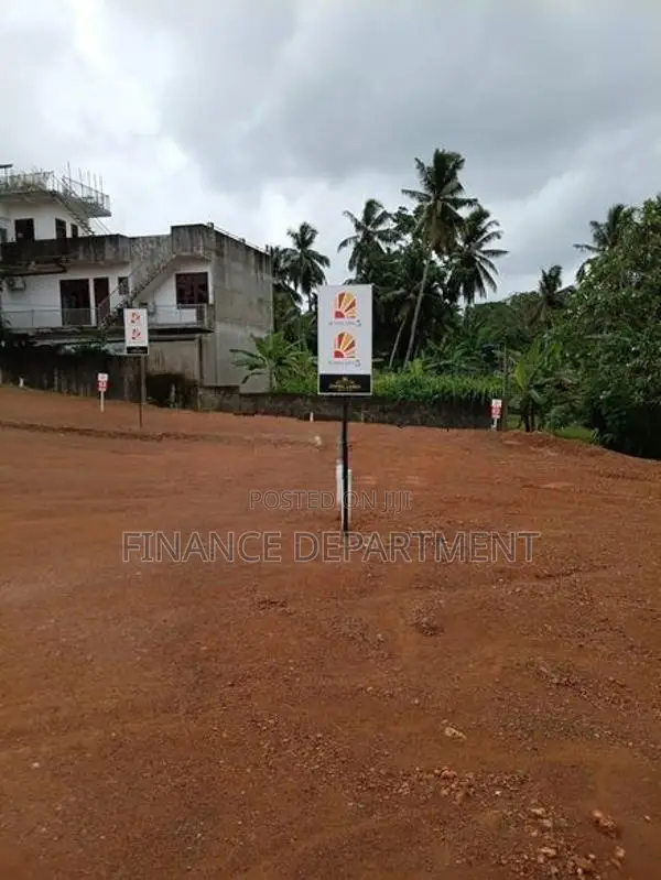 Super Luxury Land for Sale in Maththegoda Kirigampamunuwa