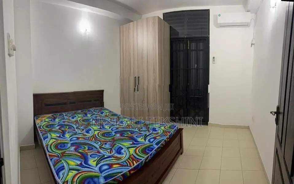 Modern Three Story House Rent in Battaramulla