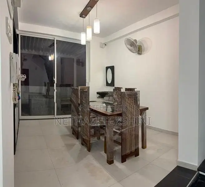 Modern Three Story House Rent in Battaramulla