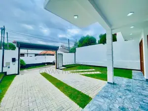 Brand New 11 Perch With Spacious Two Storey House in Kottawa Matthegod