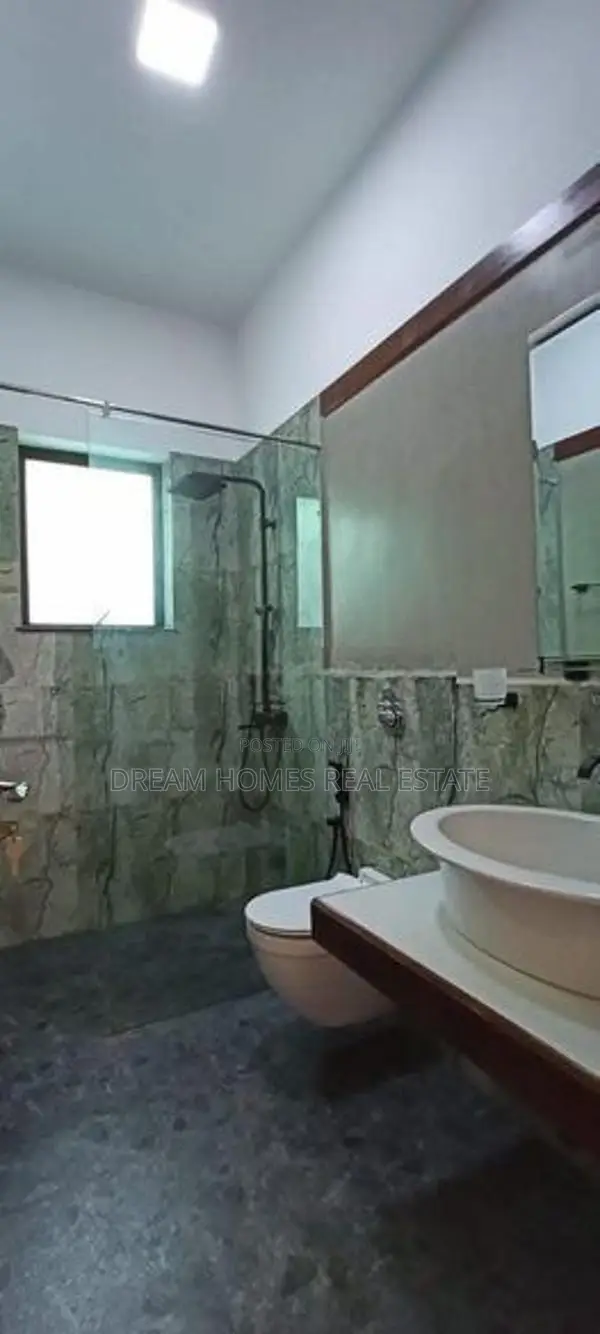 Luxury Three-Storey House for Sale – Madapatha, Piliyandala
