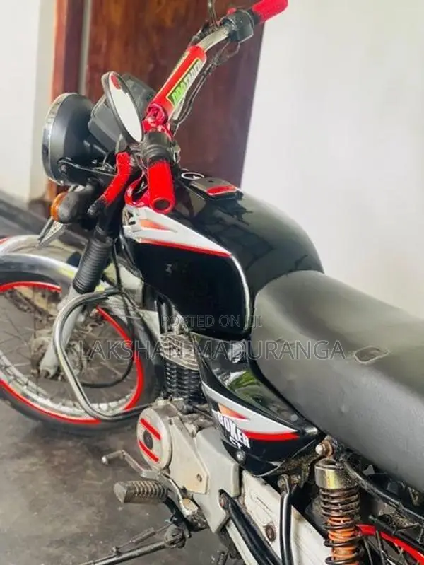 Bajaj Boxer S 2008