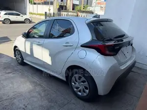 Toyota Yaris G LED 2026