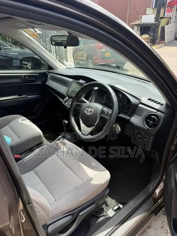 Toyota Axio X 2015