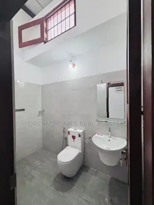 Modern 3BR House for Sale – Athurugiriya