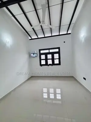 Modern 3BR House for Sale – Athurugiriya