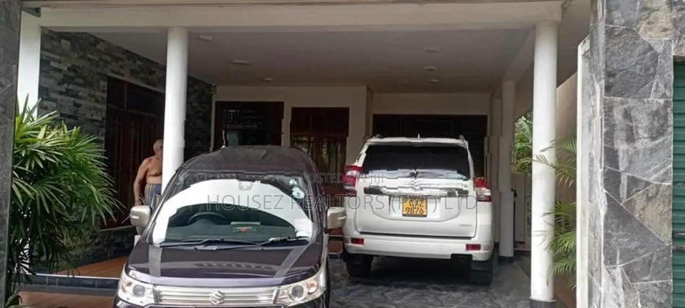 Two Storey House for Sale in Piliyandala