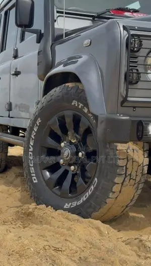 Land Rover Defender Fully Loaded SPEC 2014