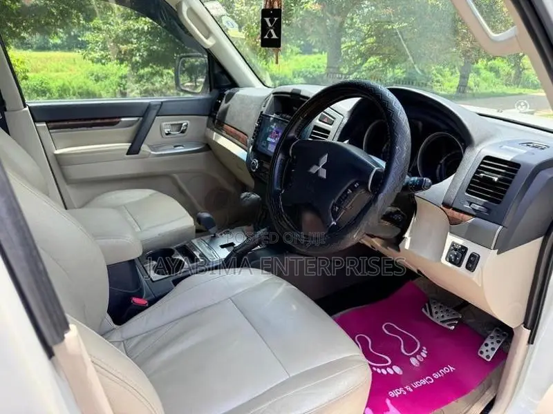 Mitsubishi Montero GLX 2015
