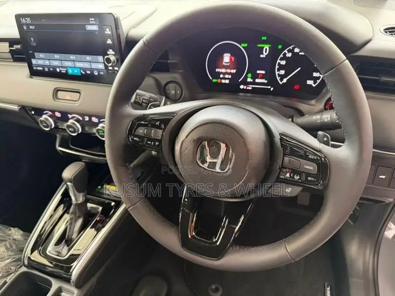 Honda Vezel Z Wireless Charger 2026