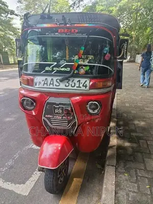 Bajaj RE 2014