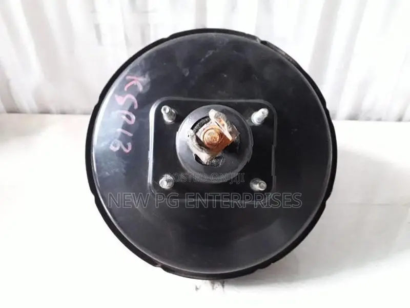 Toyota Vitz KSP130 Brake Booster