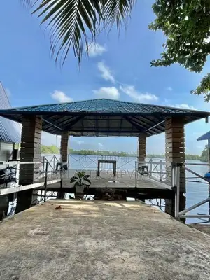 Luxury Lakefront Bungalow for Sale Bolgoda
