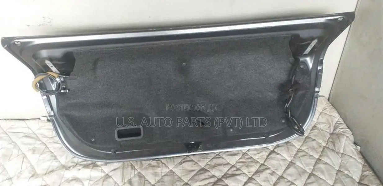 Mazda Axela BYEFP Dicky Lid With Garnish