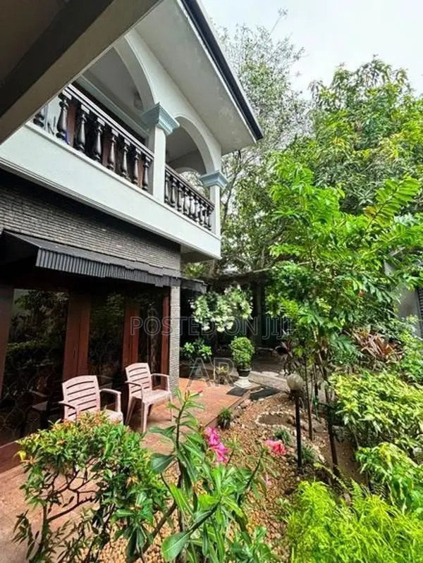 Land with House For Sale in Colombo 5