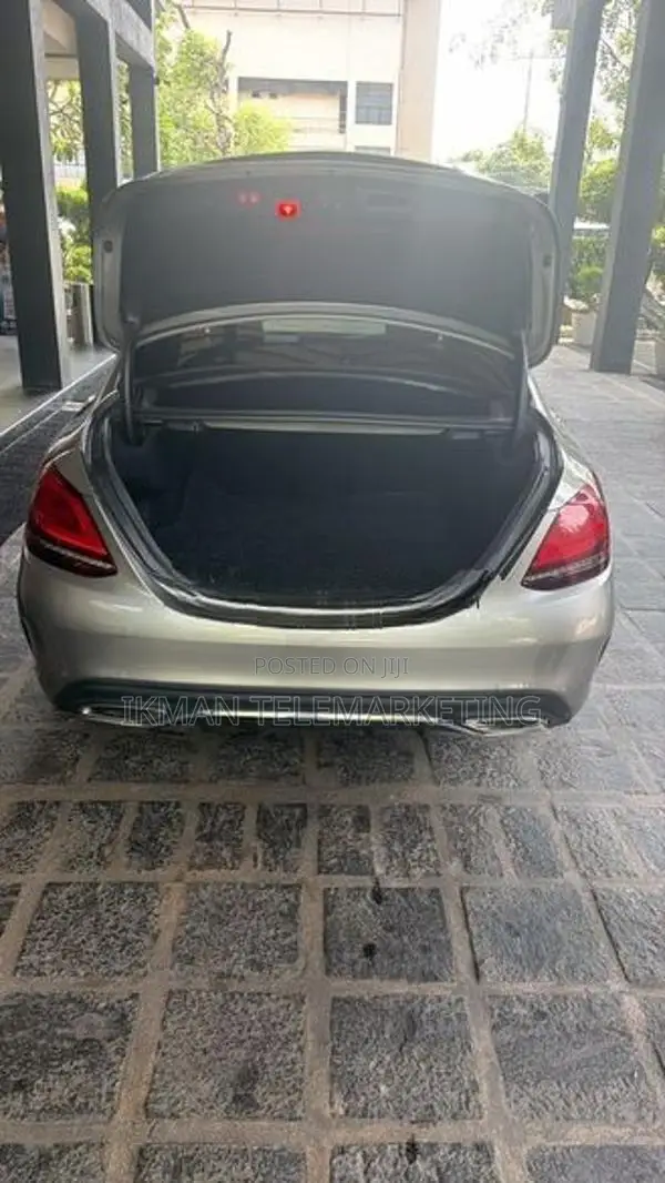 Mercedes Benz C200 2019