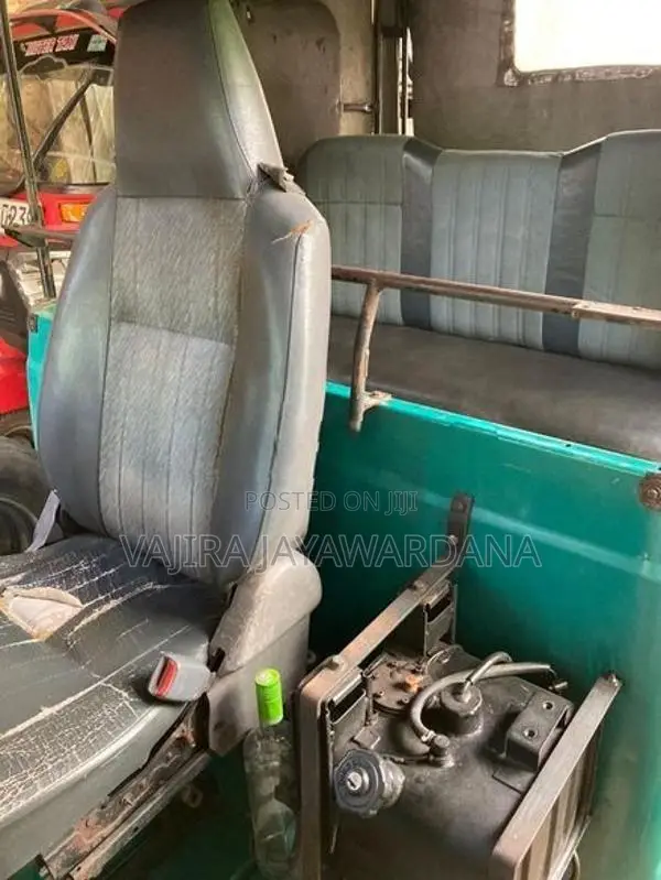 Mahindra Alfa 2011