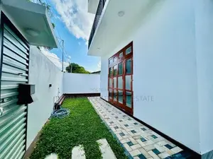 🏷️Brand new luxurious 5 bedrooms house for sale in piliyandala