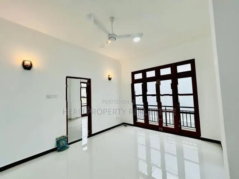 🏷️Brand new luxurious 5 bedrooms house for sale in piliyandala