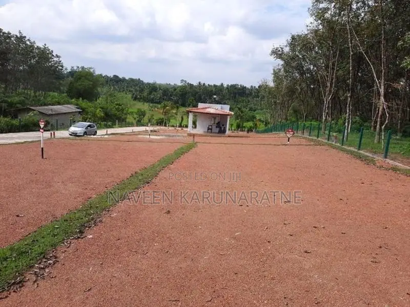 10 Perch Residential Land For Sale In Gelanigama – Main Road Frontage