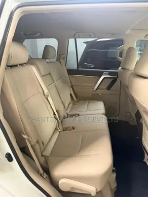 Toyota Land Cruiser Prado Black Edition 2023