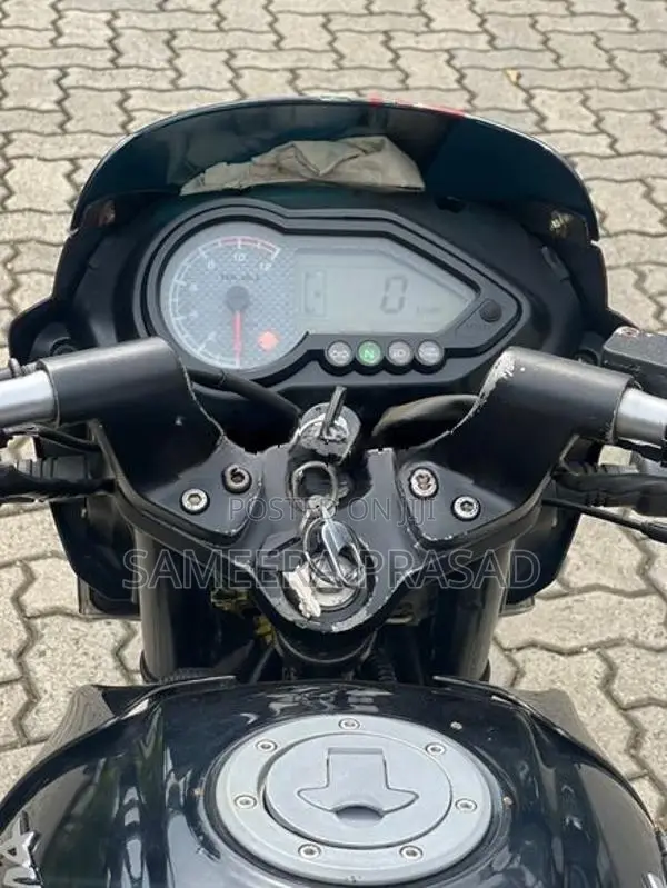 Bajaj Pulsar 150 2011