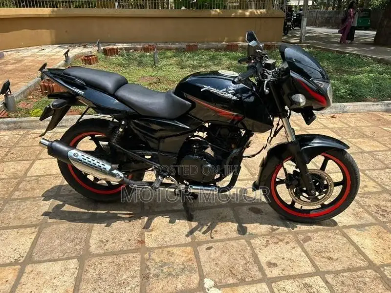 Bajaj Pulsar 180 2010